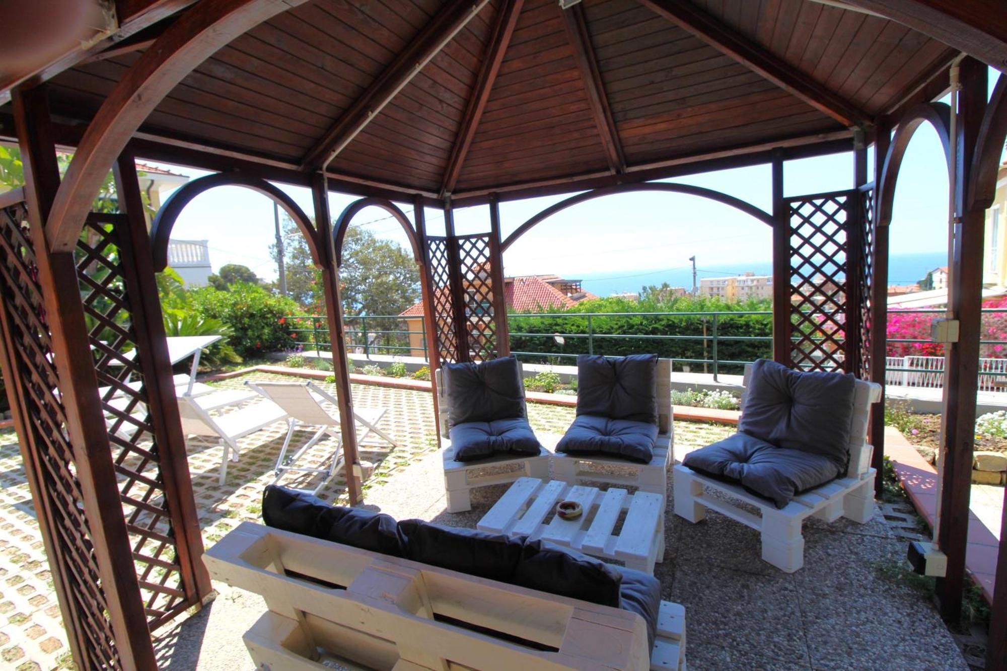 La Pace, Il Sole, Il Mare - Sanremo Casa Indipendente Vista Mare, Posto Auto Privato, Ampio Spazio Esterno Attrezzato, A Pochi Minuti Dalle Spiagge Eksteriør bilde