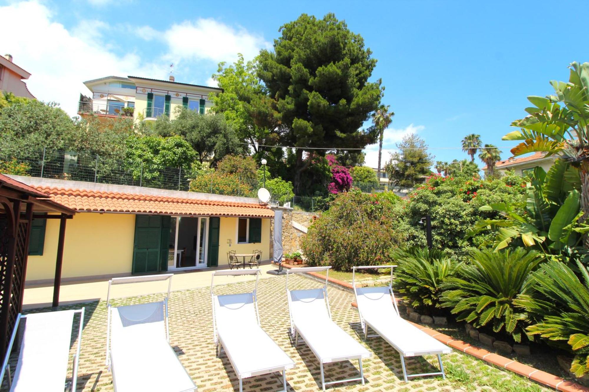 La Pace, Il Sole, Il Mare - Sanremo Casa Indipendente Vista Mare, Posto Auto Privato, Ampio Spazio Esterno Attrezzato, A Pochi Minuti Dalle Spiagge Eksteriør bilde